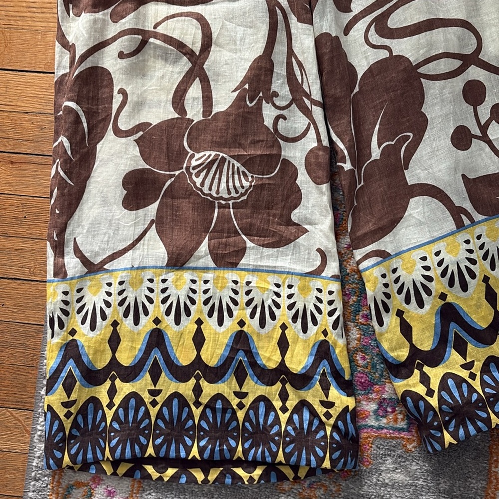 Elie Tahari Brown and Cream Floral Pants